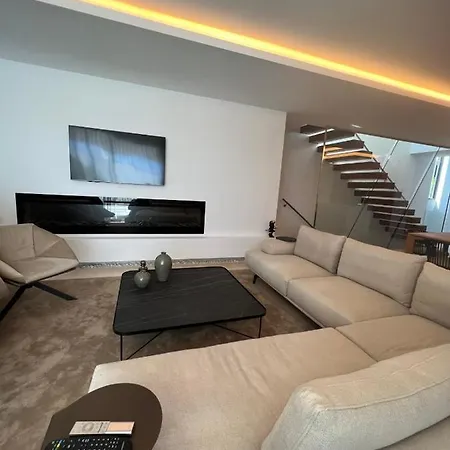 Villa Fusion - Spectacular House For 10 People Estepona