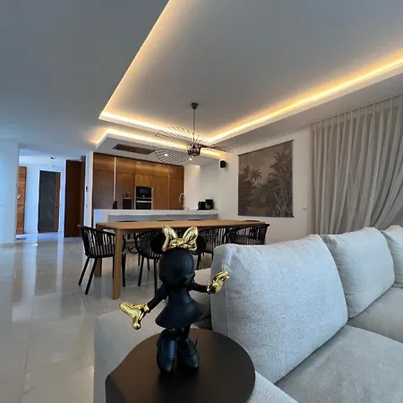 Fusion - Spectacular House For 10 People