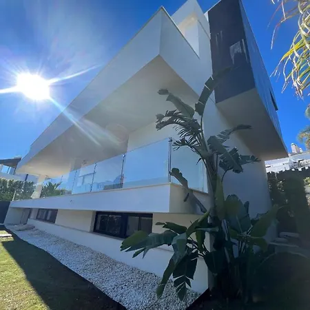 Fusion - Spectacular House For 10 People Villa