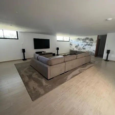 Fusion - Spectacular House For 10 People *
