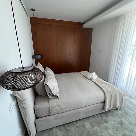 Fusion - Spectacular House For 10 People Estepona