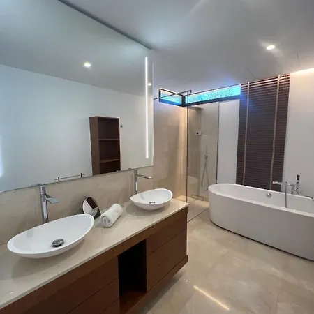 Fusion - Spectacular House For 10 People *