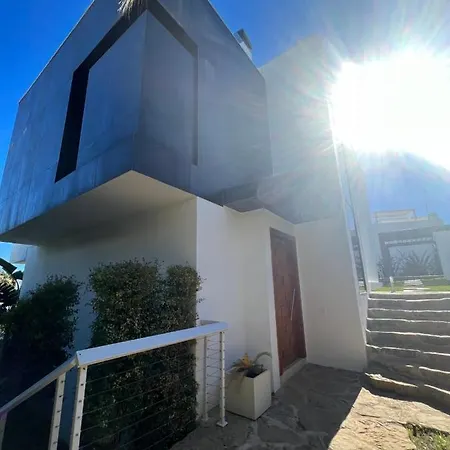 Fusion - Spectacular House For 10 People Villa