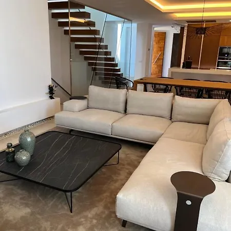 Fusion - Spectacular House For 10 People Villa